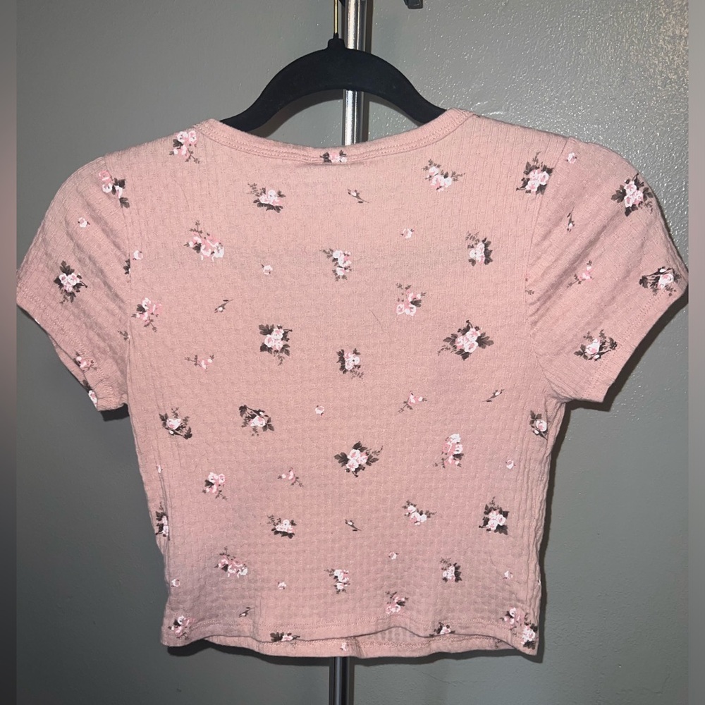 Pink floral short sleeve crop top - Picture 5 of 8